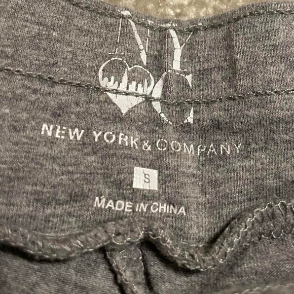 New York & Company Gray and Pink Women's Jeggings - Picture 2 of 4